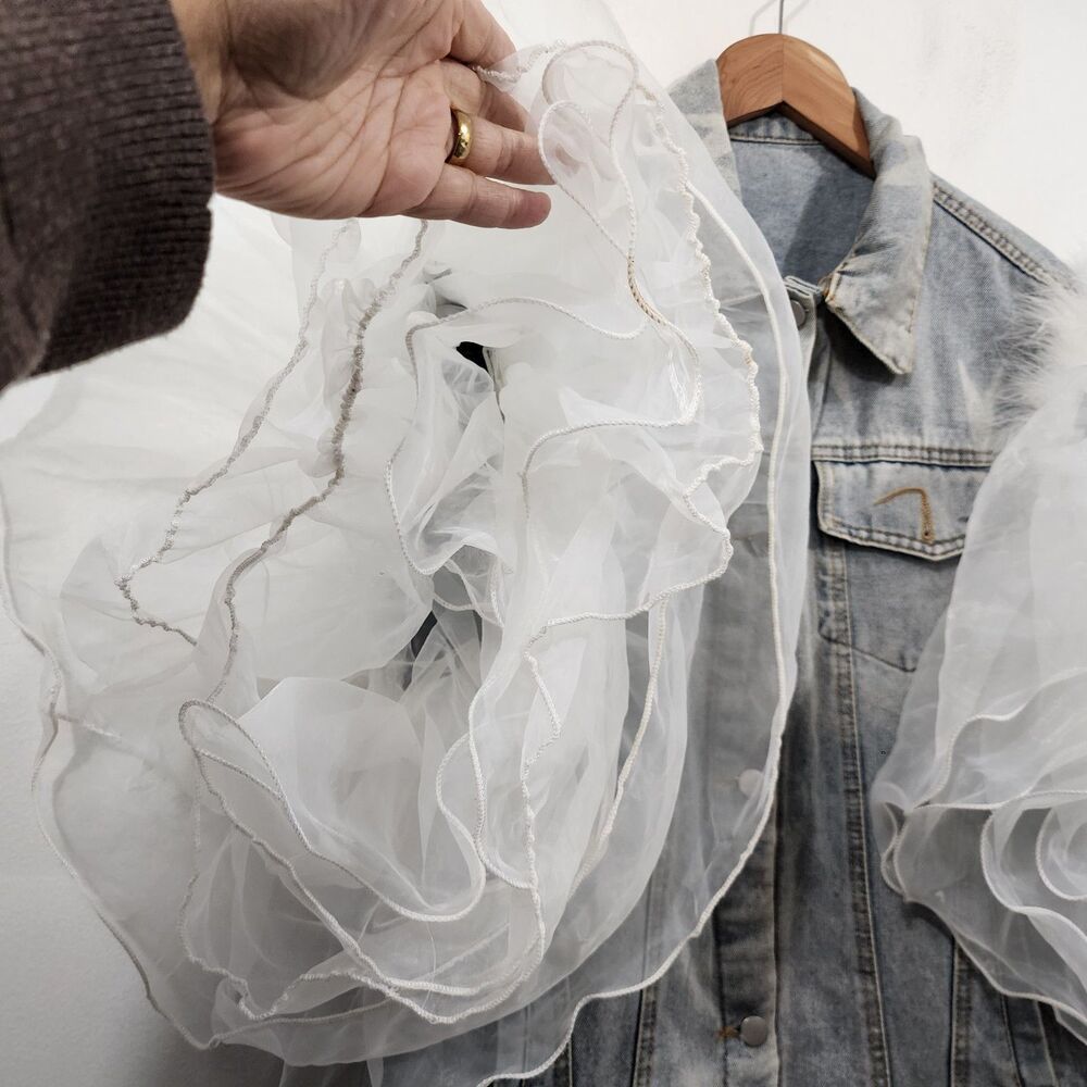Upclycled Bujtton-front denim vest oversized white tulle ruffle sleeves Size L - Picture 8 of 16